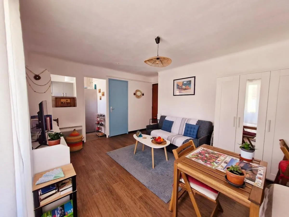 Cosy T1 Proche Port La Ciotat Apartment France